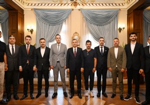 Antalya Valisi ahinden Antalyaspor'a Destek Sz